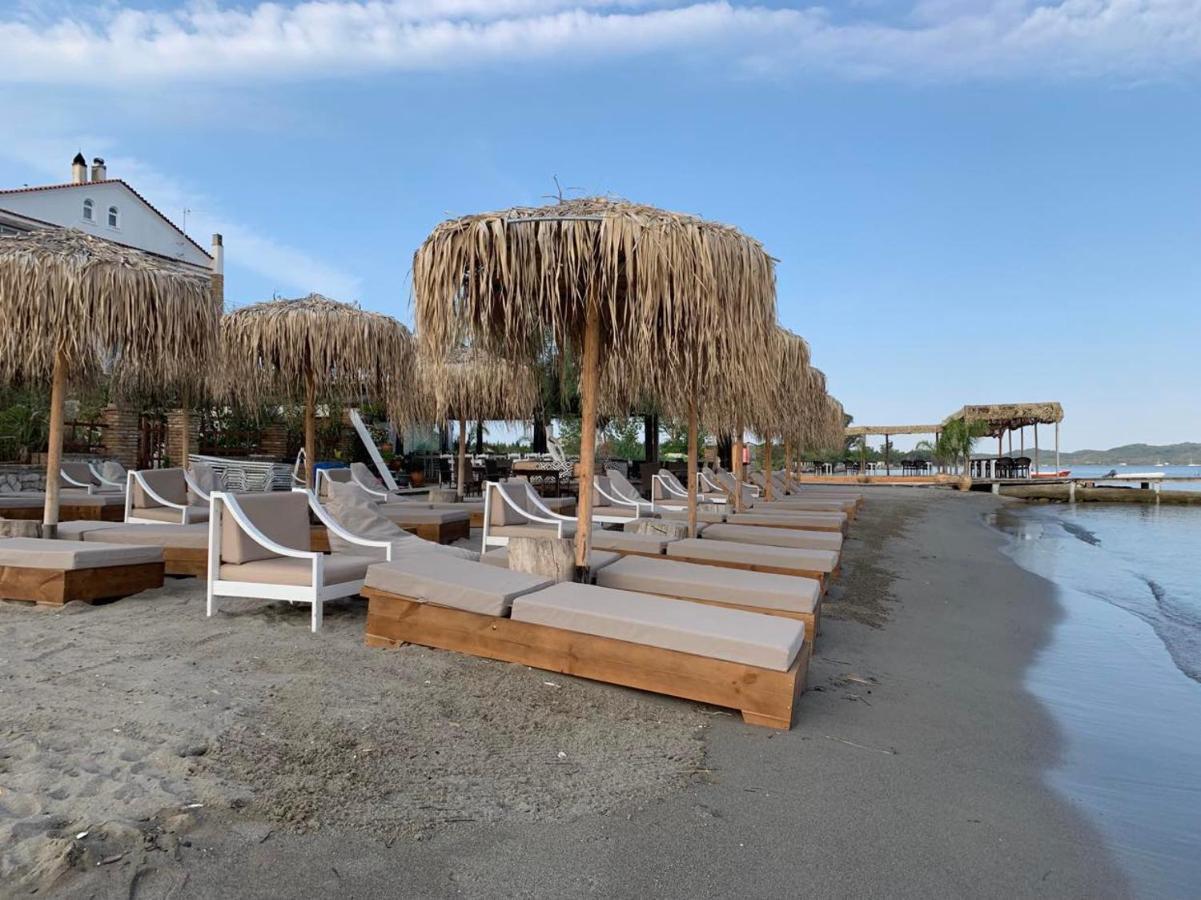 Victoria'S Suites Corfu 레프킴미 외부 사진